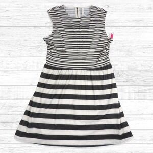 XHILARATION Sleeveless Dress Gray White STriped Medium NWT‎